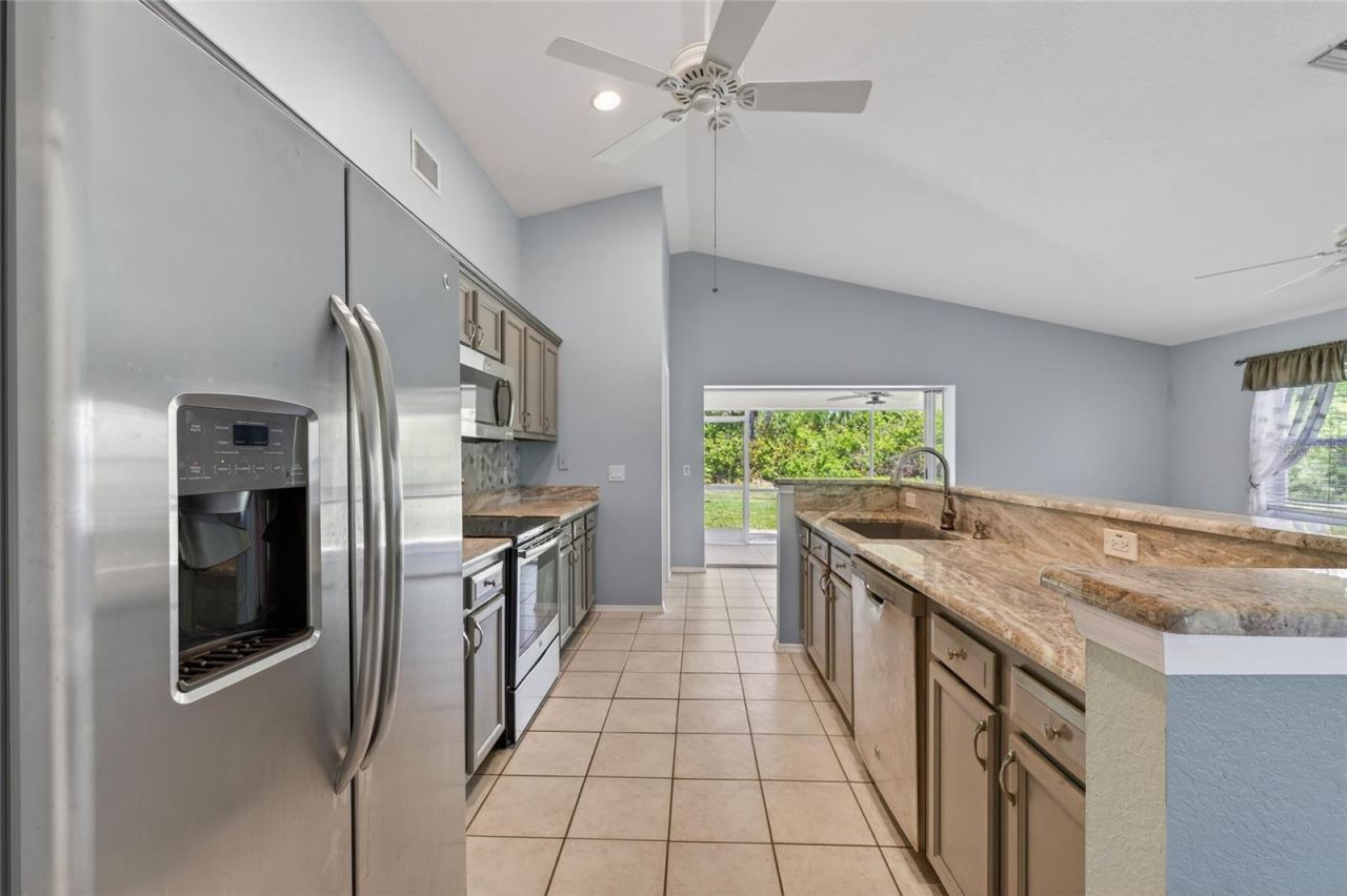 13440 SW Pembroke Circle N, Lake Suzy, FL 34269 Photo