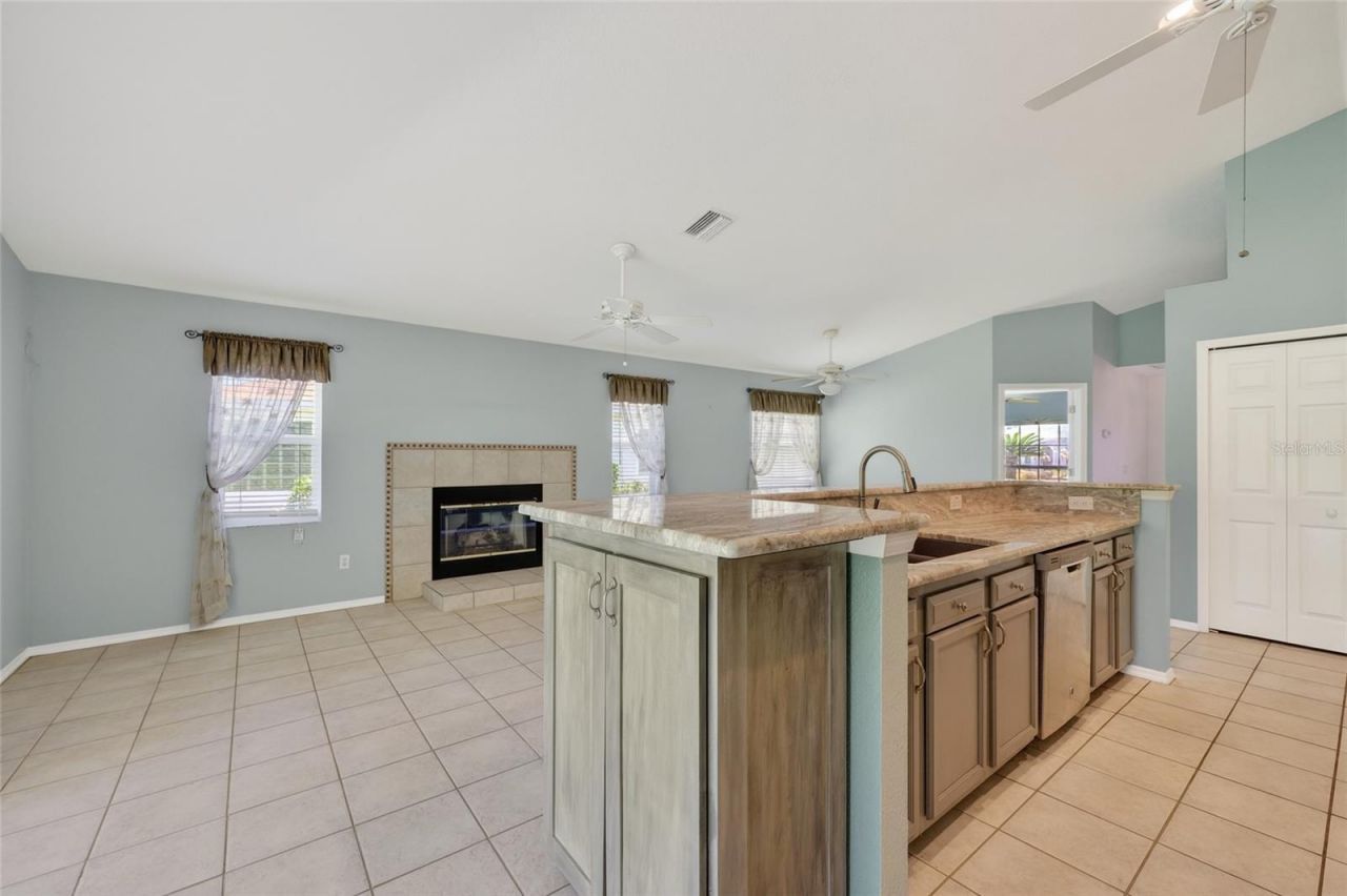13440 SW Pembroke Circle N, Lake Suzy, FL 34269 Photo