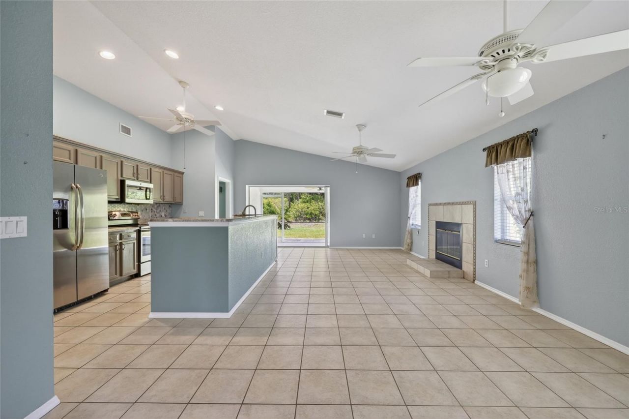 13440 SW Pembroke Circle N, Lake Suzy, FL 34269 Photo