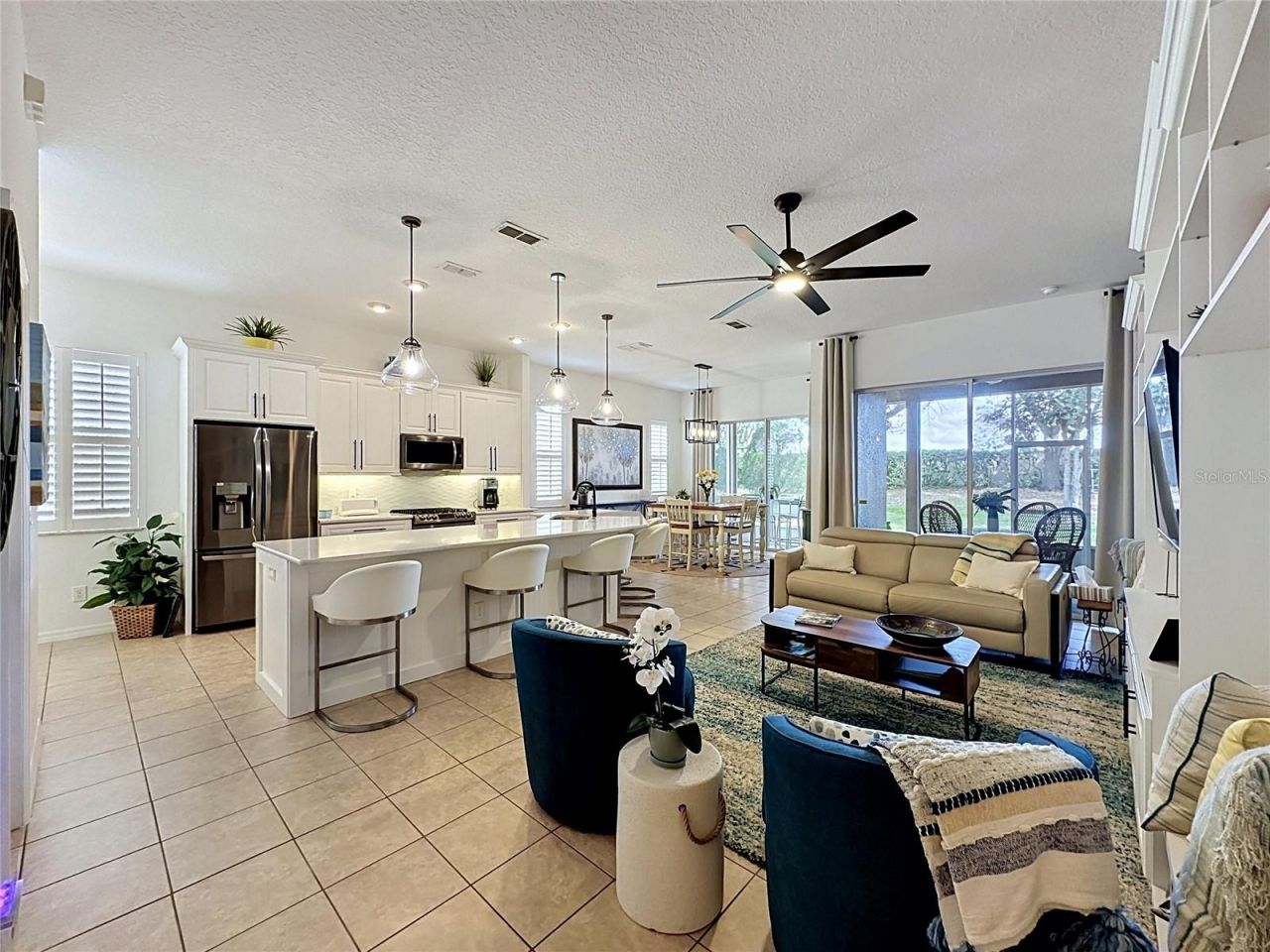 135 Crepe Myrtle Dr , Groveland, FL 34736 Photo
