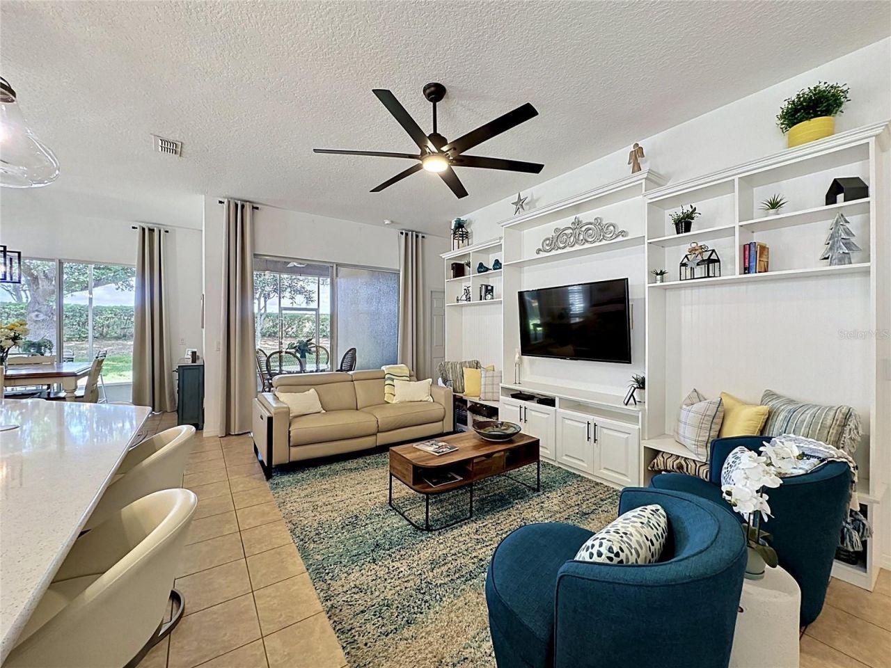 135 Crepe Myrtle Dr , Groveland, FL 34736 Photo