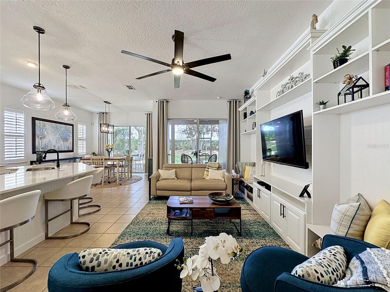 135 Crepe Myrtle Dr, Groveland, FL 34736 Photo