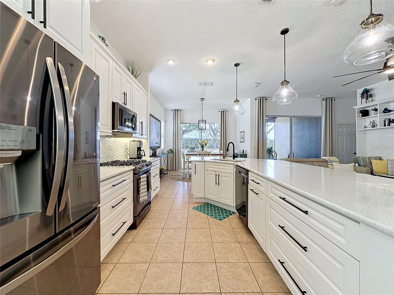 135 Crepe Myrtle Dr , Groveland, FL 34736 Photo