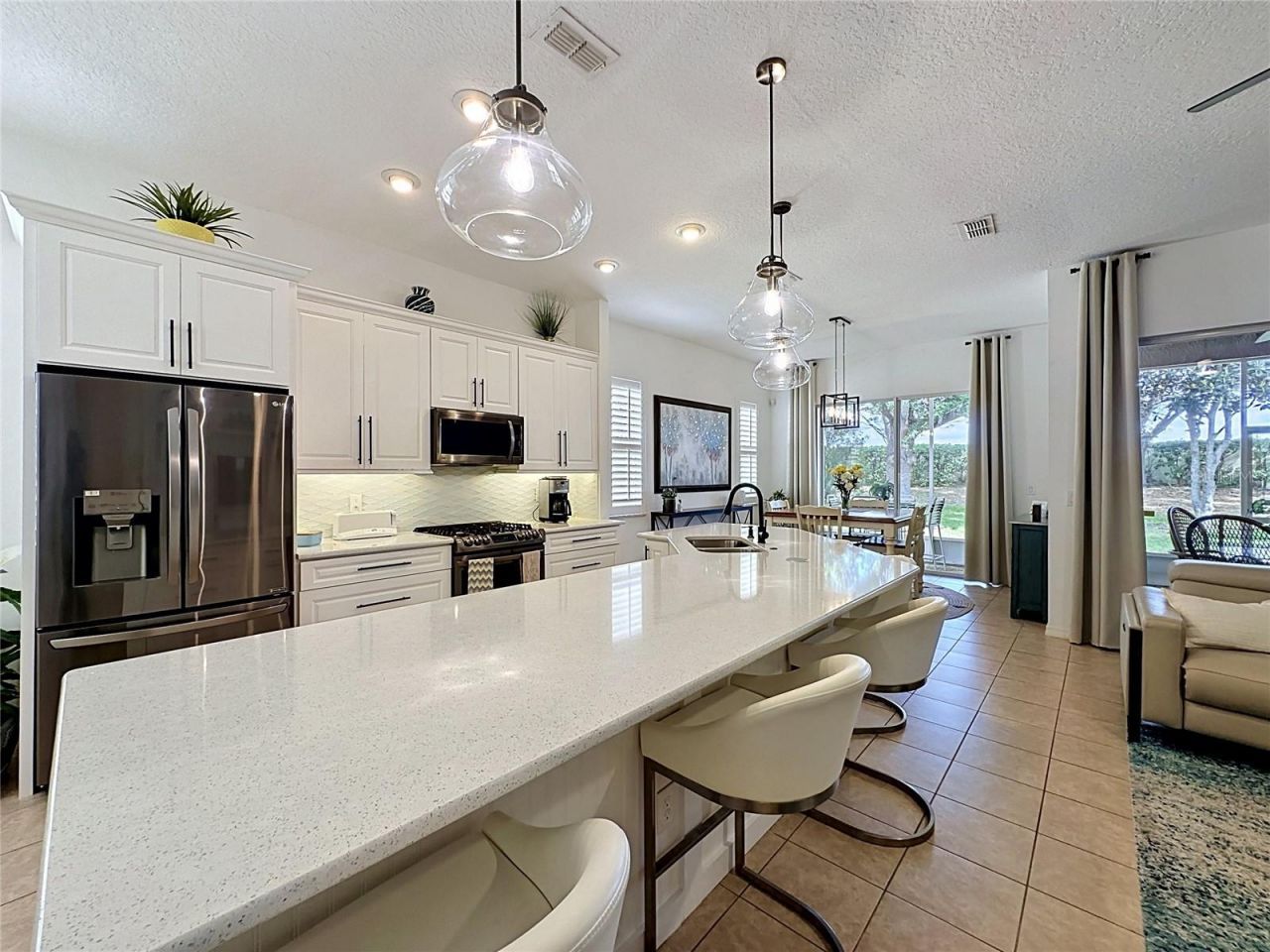 135 Crepe Myrtle Dr, Groveland, FL 34736 Photo