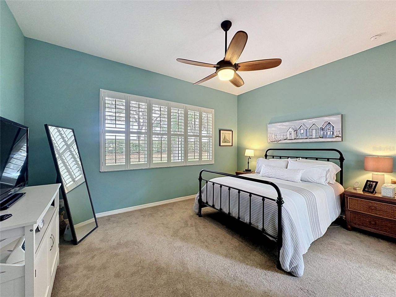 135 Crepe Myrtle Dr , Groveland, FL 34736 Photo