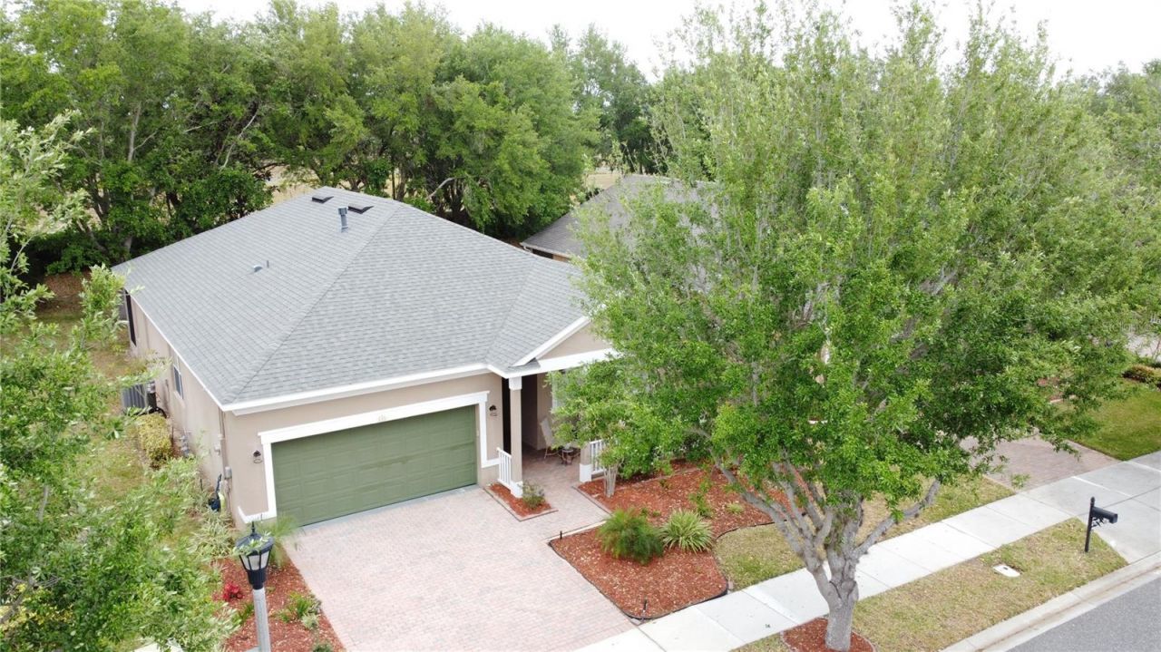 135 Crepe Myrtle Dr, Groveland, FL 34736 Photo