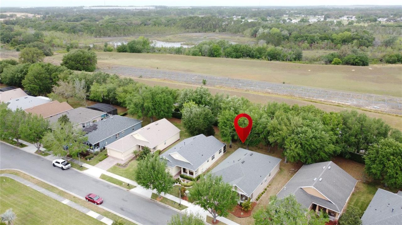 135 Crepe Myrtle Dr, Groveland, FL 34736 Photo