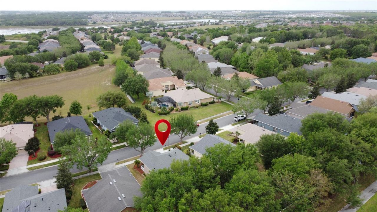 135 Crepe Myrtle Dr , Groveland, FL 34736 Photo