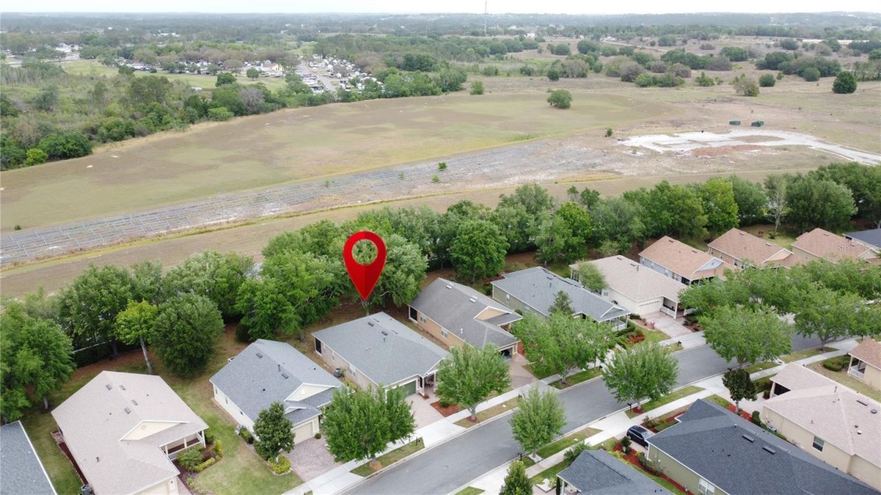 135 Crepe Myrtle Dr , Groveland, FL 34736 Photo