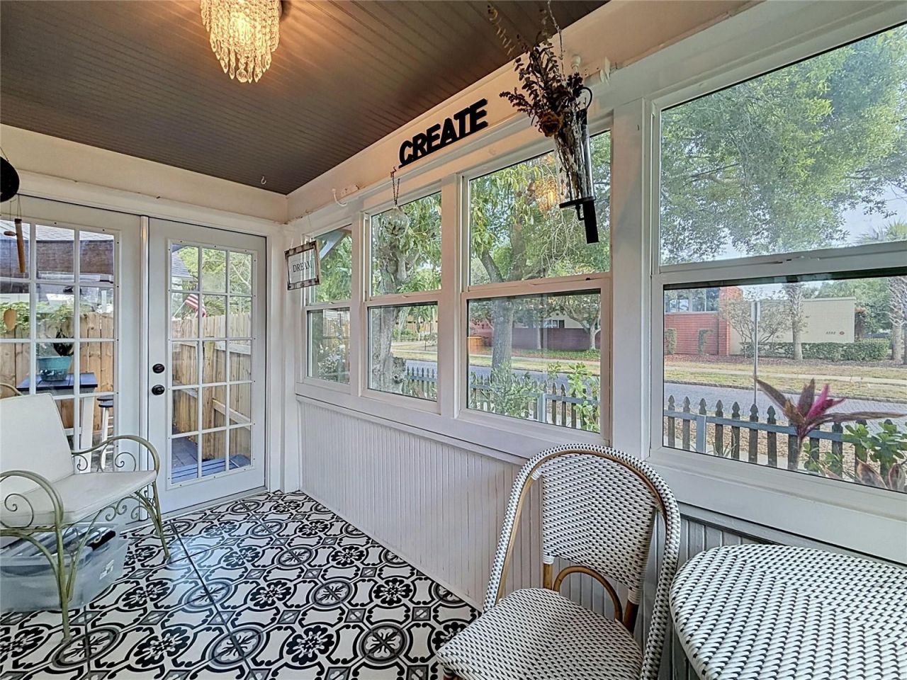 701 14th Street N, Saint Petersburg, FL 33705 Photo