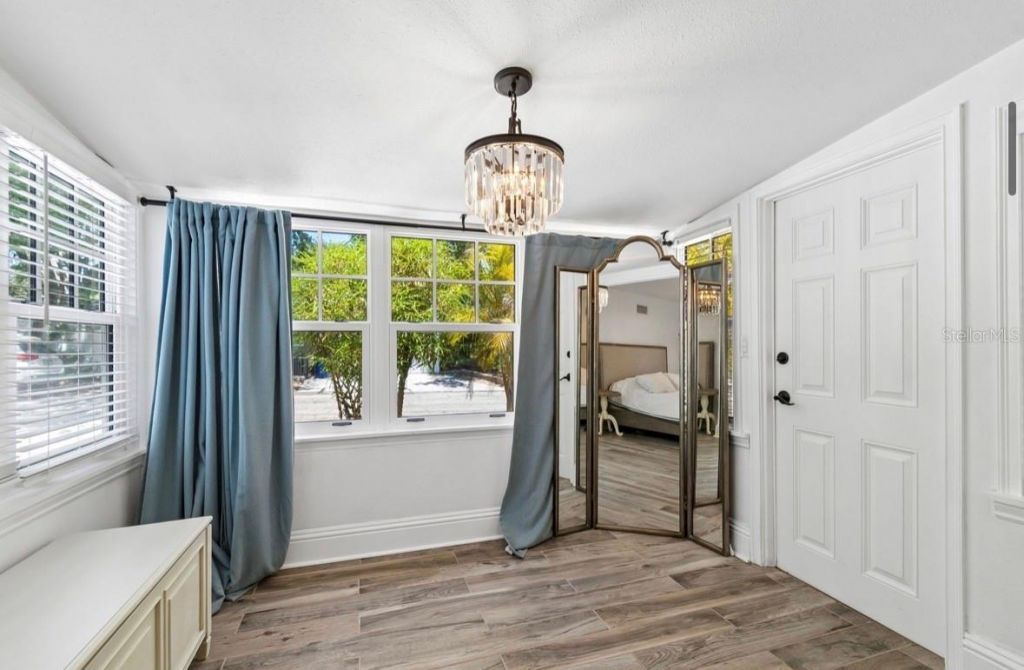 1820 1st Street N, Saint Petersburg, FL 33704 Photo