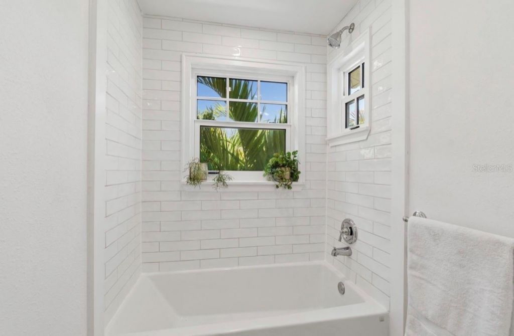 1820 1st Street N, Saint Petersburg, FL 33704 Photo