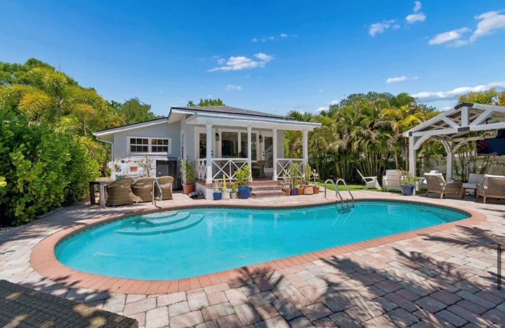 1820 1st Street N, Saint Petersburg, FL 33704 Photo