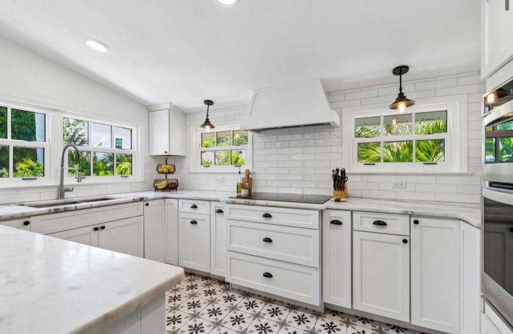 1820 1st Street N, Saint Petersburg, FL 33704 Photo