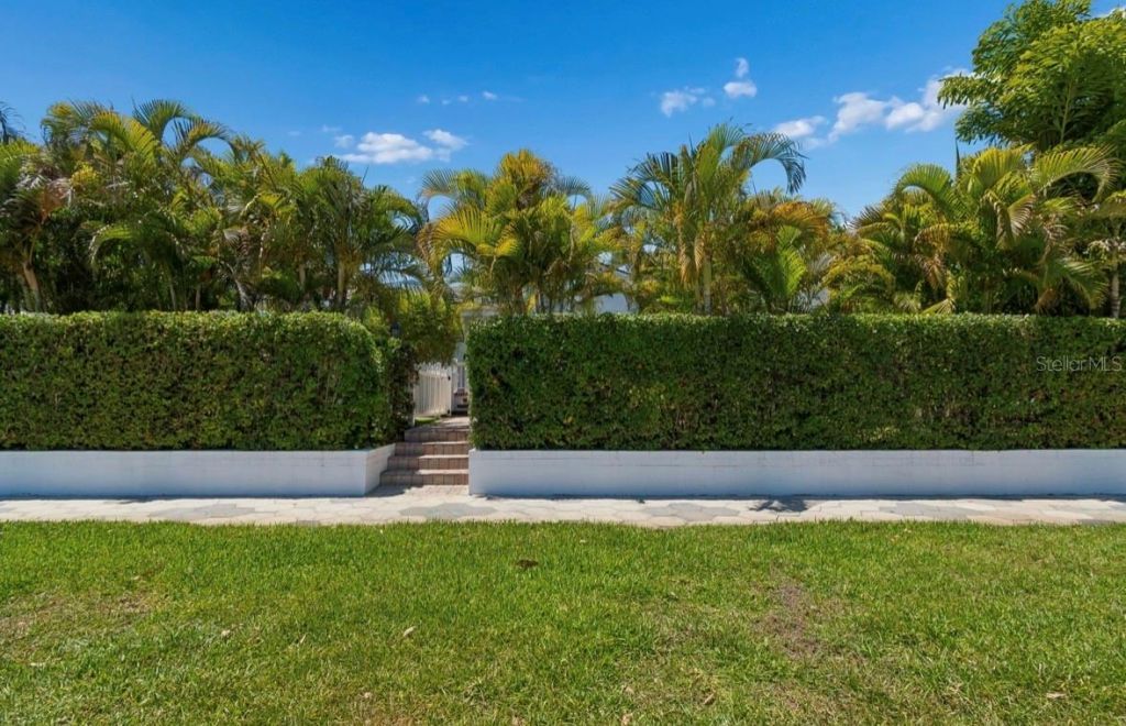 1820 1st Street N, Saint Petersburg, FL 33704 Photo