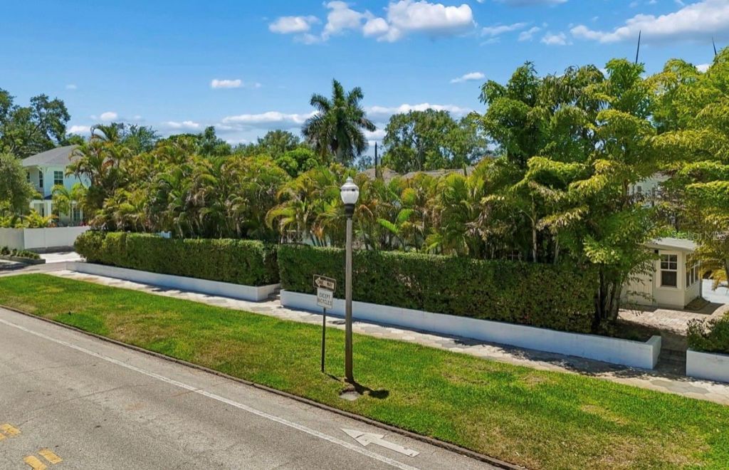 1820 1st Street N, Saint Petersburg, FL 33704 Photo
