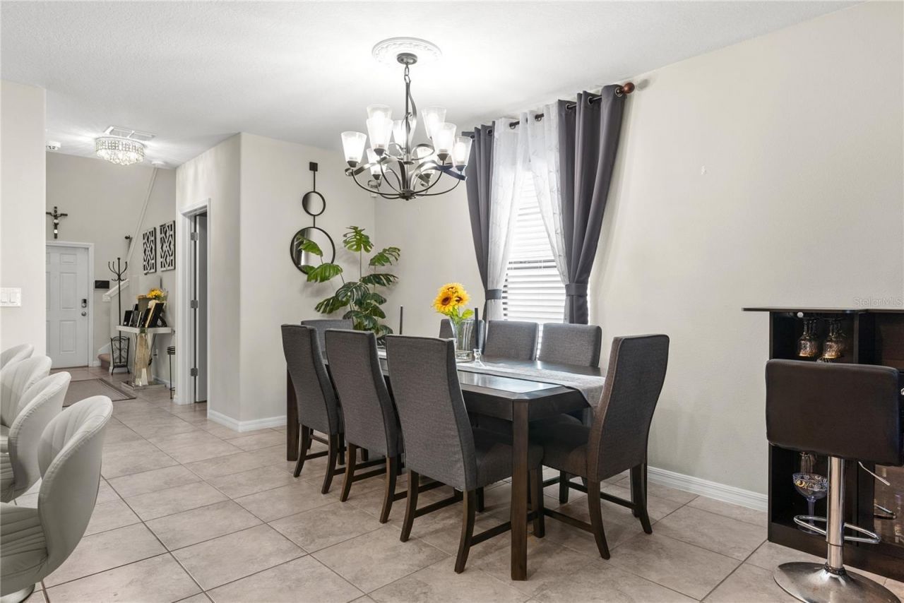 10216 Carloway Hills Drive, Wimauma, FL 33598 Photo