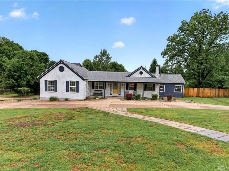 3355 Algus Lane, Green Township, OH 45248 Photo 2