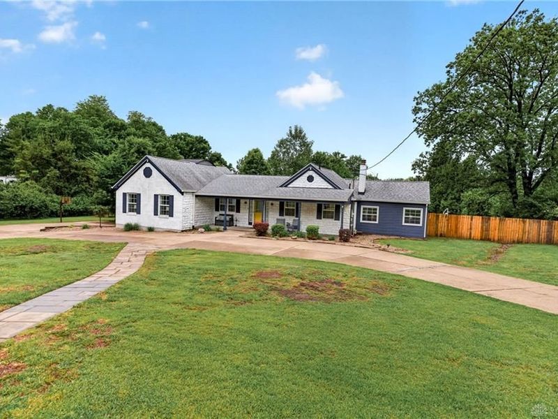 3355 Algus Lane, Green Township, OH 45248 Photo 3