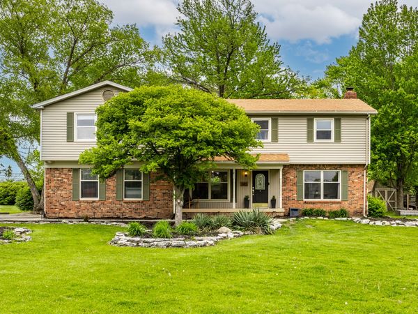 1185 Starkey Road, Zionsville, IN 46077