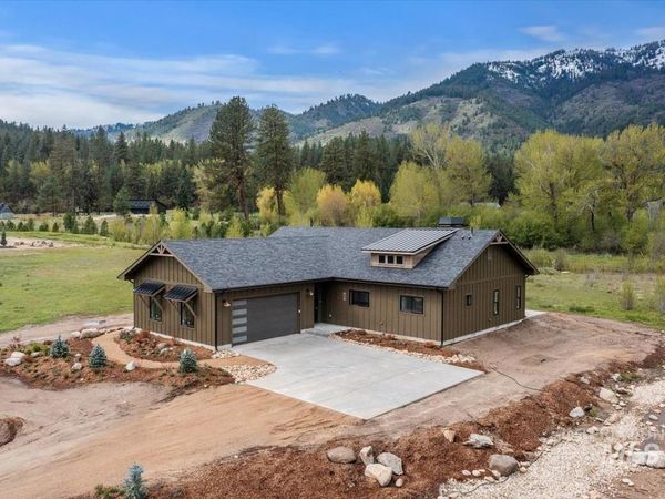 49 Singing Springs, Garden Valley, ID 83622