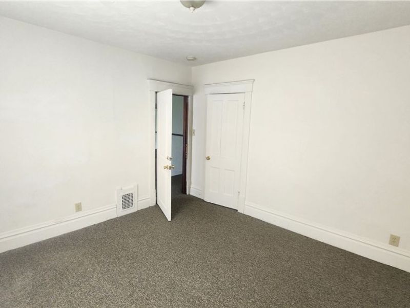 499 Gage Street, Akron, OH 44311 Photo 11