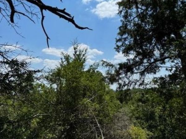 157 Lamaloa LN, Bastrop, TX 78602