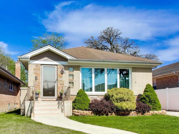 4953 N Normandy Avenue , Chicago, IL 60656