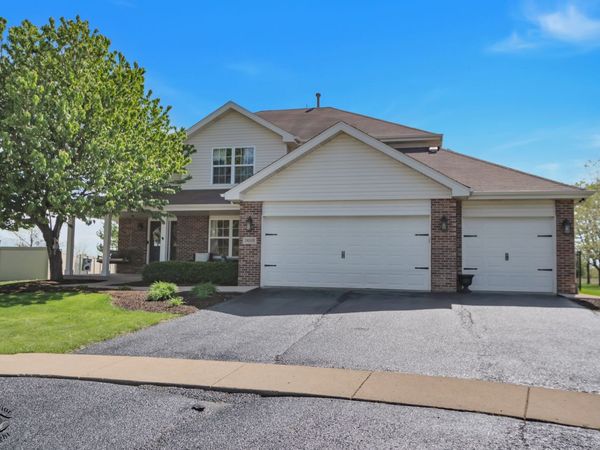 24518 Shawnee Lane , Manhattan, IL 60442