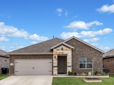 5208 Petal Meadows Drive, Fort Worth, TX 76179