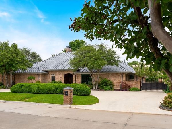 5209 Harbor Town Drive, Dallas, TX 75287