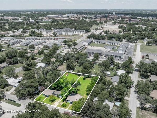 1425-1435 Groesbeck Street , Stephenville, TX 76401