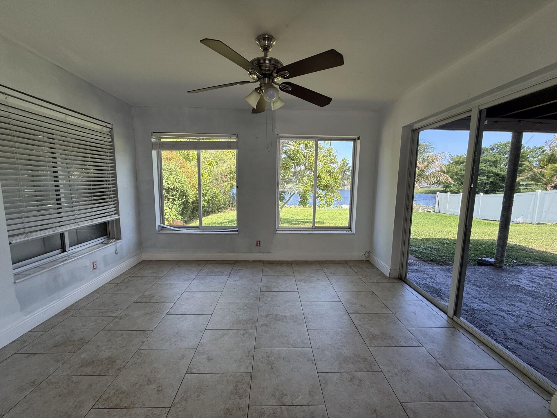224 Tamoshanter Drive, Palm Springs, FL 33461 Photo