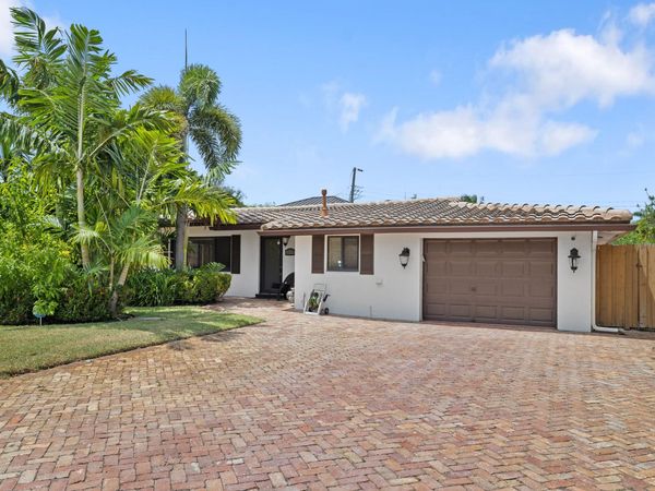 3211 Seaward Drive, Lauderdale-By-The-Sea, FL 33062