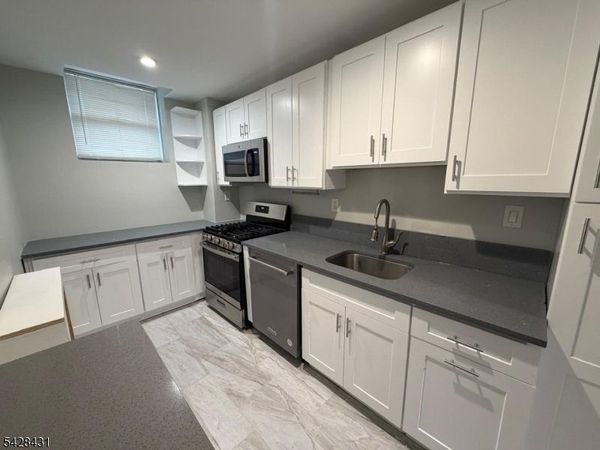 100 E Palisade Ave, Englewood, NJ 07631