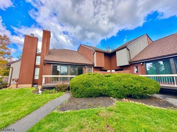 51 Taurus Dr, Hillsborough, NJ 08844