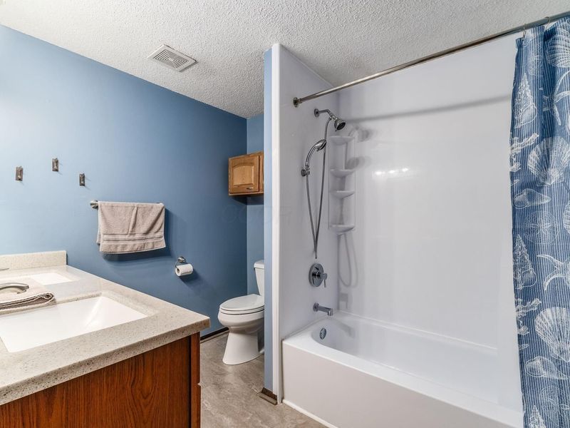 3036 Rainier Avenue, Columbus, OH 43231 Photo 24