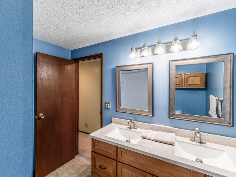 3036 Rainier Avenue, Columbus, OH 43231 Photo 25