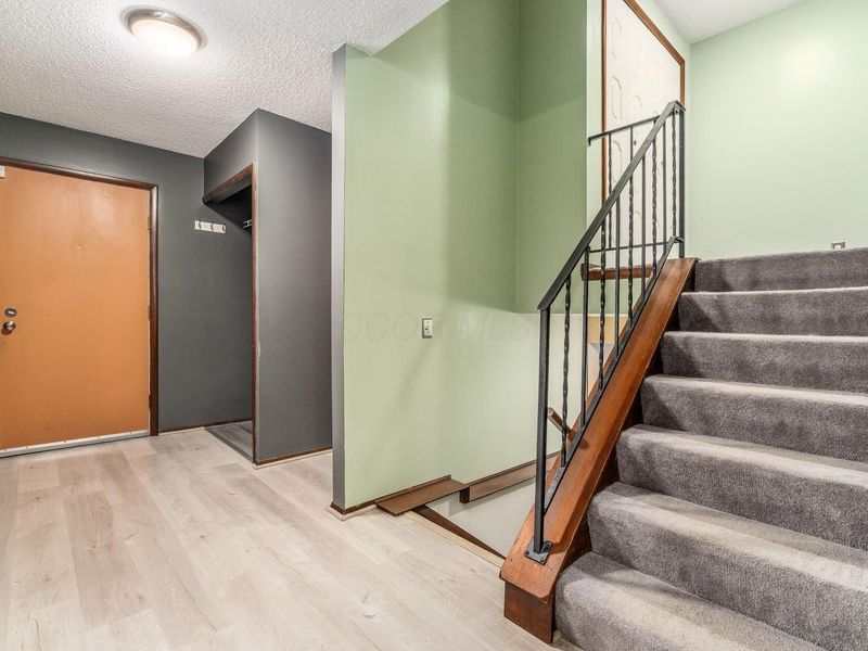 3036 Rainier Avenue, Columbus, OH 43231 Photo 5