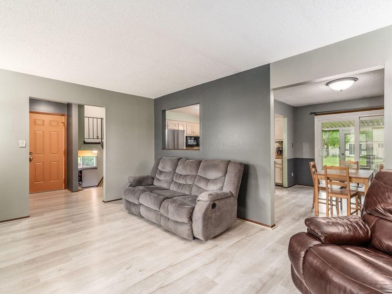 3036 Rainier Avenue, Columbus, OH 43231 Photo 9