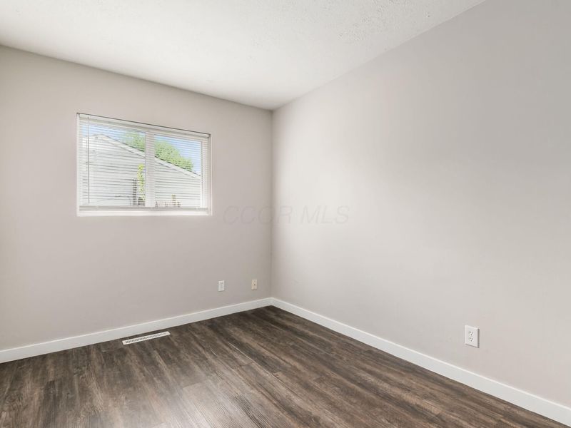 3058 Nuway Road , Columbus, OH 43207 Photo 14