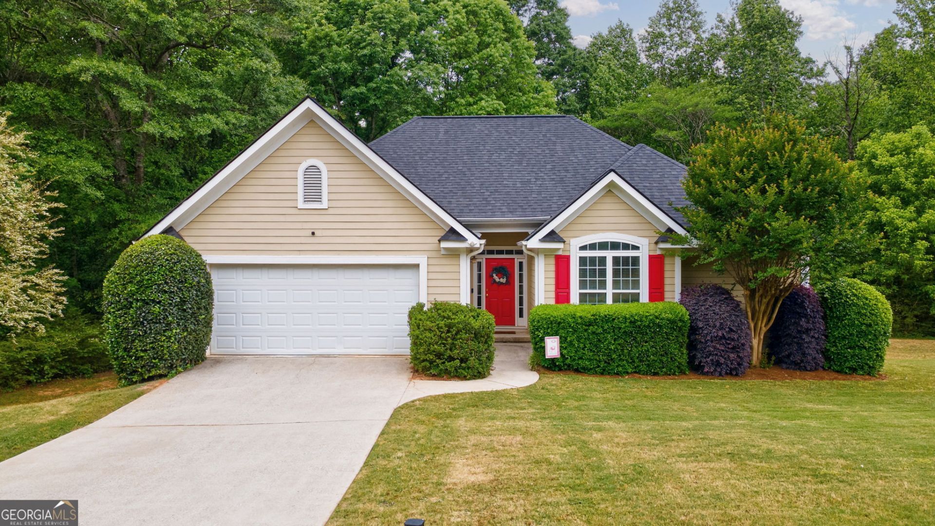 318 E Creek Bend, Athens, GA 30605 Main Photo