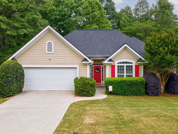 318 E Creek Bend, Athens, GA 30605