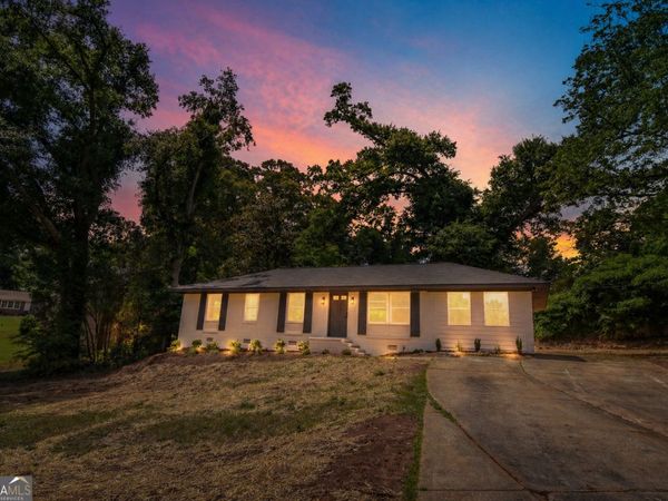 1545 Oakhill Drive, Griffin, GA 30223