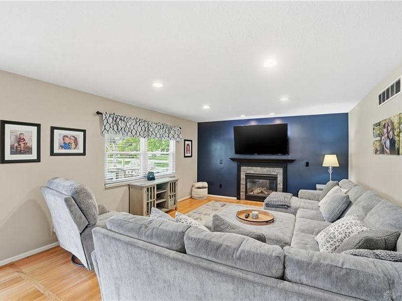 6023 Glennsbury Court, West Chester, OH 45069 Photo 6