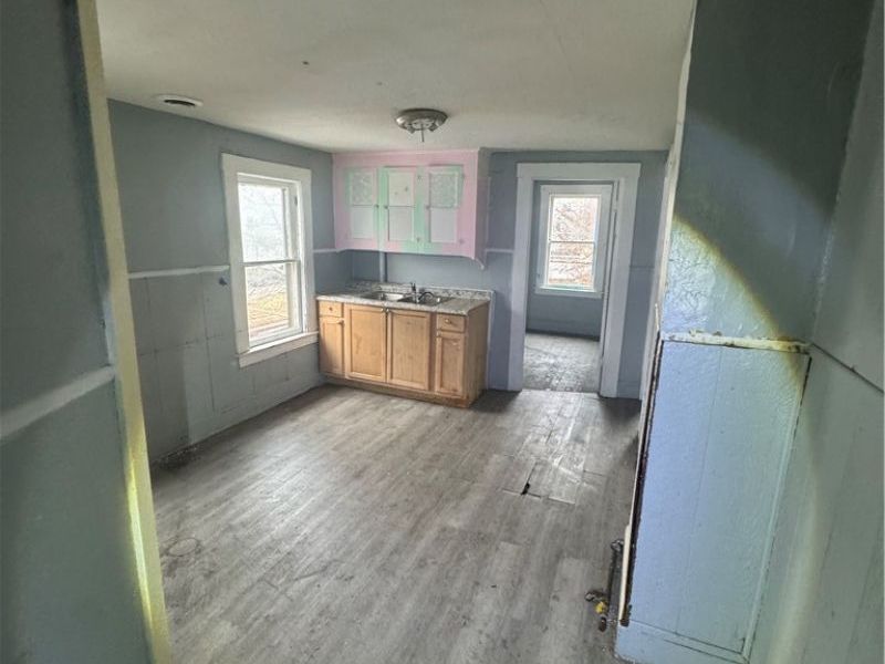 3008 Roanoke Avenue, Cleveland, OH 44109 Photo 3