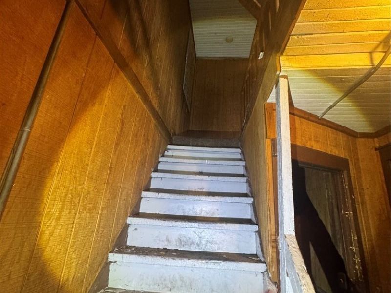 3008 Roanoke Avenue, Cleveland, OH 44109 Photo 7