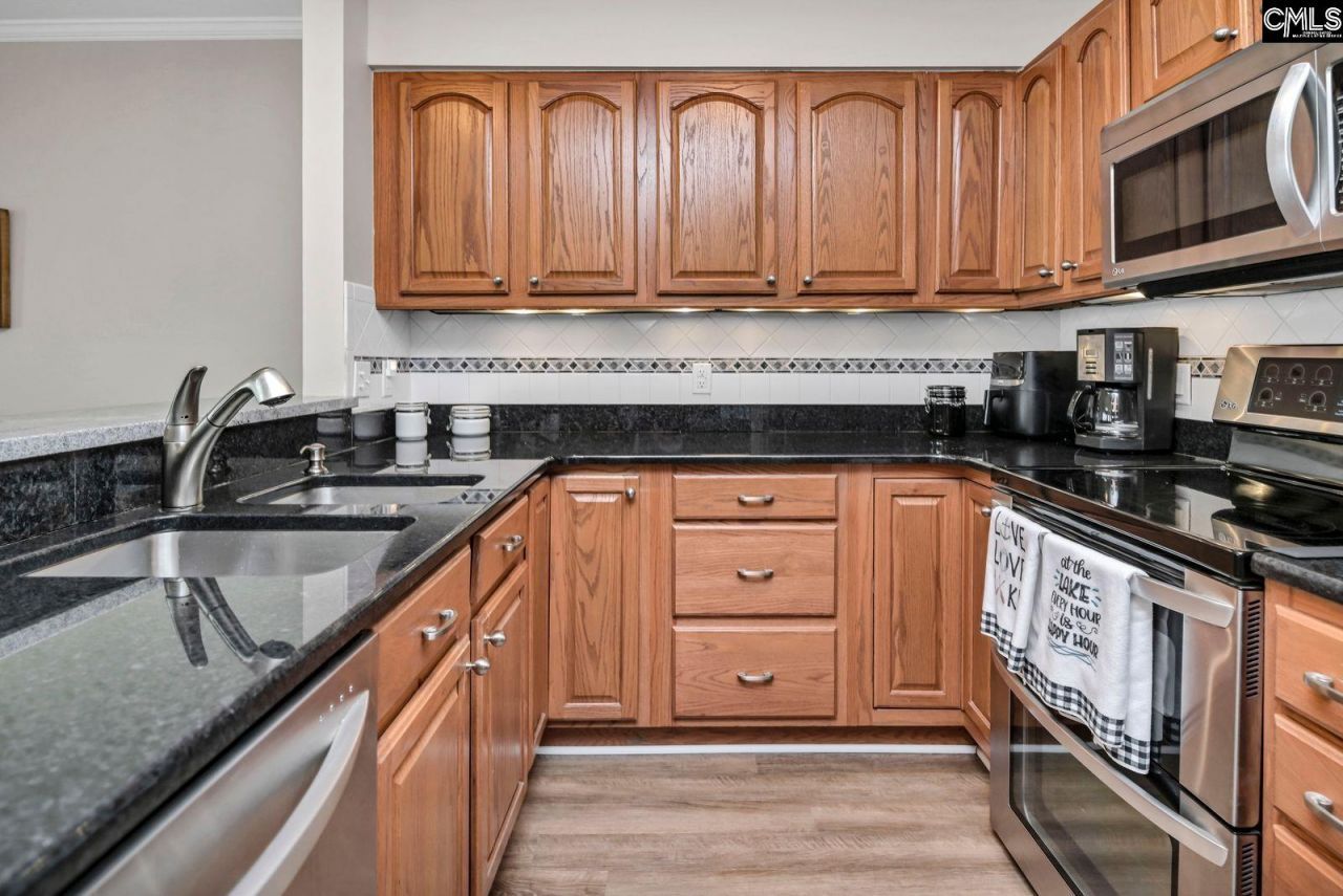 1441 Old Chapin Road  Photo 13