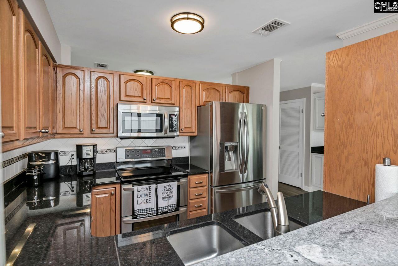 1441 Old Chapin Road  Photo 14