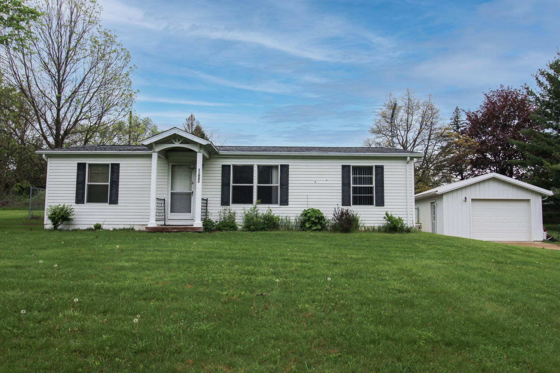 11082 Elizabeth Drive, Three Rivers, MI 49093 Main Photo